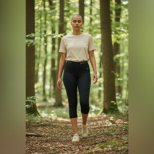 NWT Nike Pro Hyper Cool Compression Capri Tight Training Leggings Women’s Sz XL